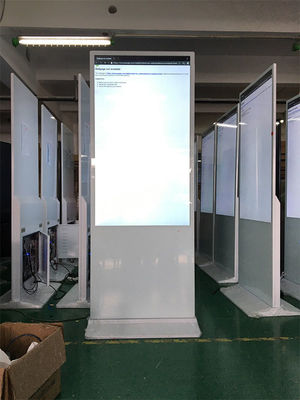 43 55 inci lantai berdiri digital signage layar sentuh untuk iklan